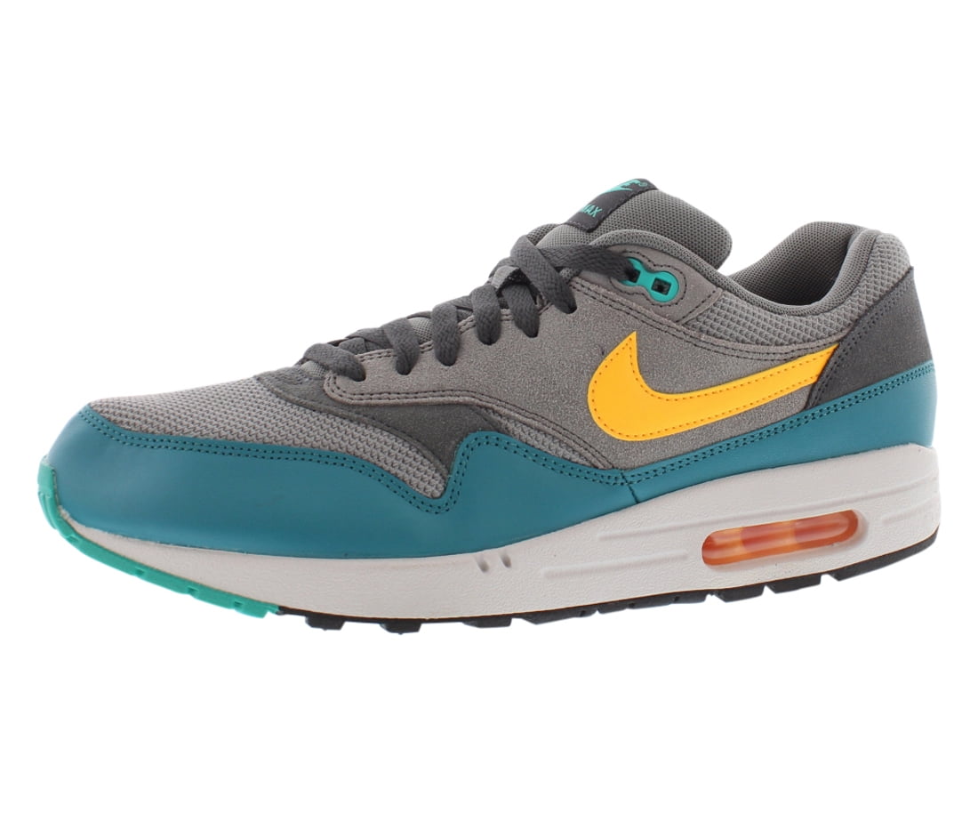 Nike Men's Air Max 1 Ultra Essential Running Shoe - Walmart.com