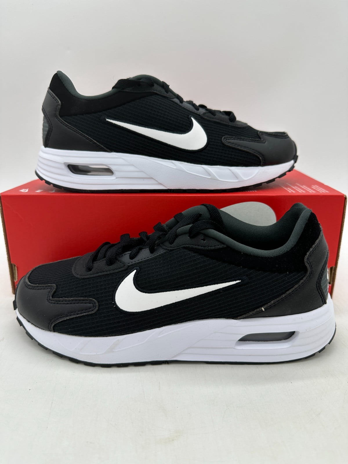 Nike Air Max Solo Men's Size 7 Women's Size 8.5 Black Athletic Shoes HQ2572 001