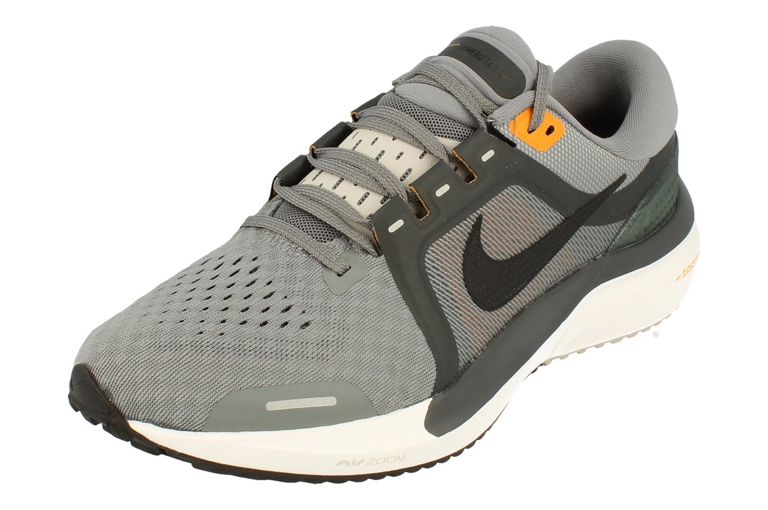 nike zoom vomero 18
