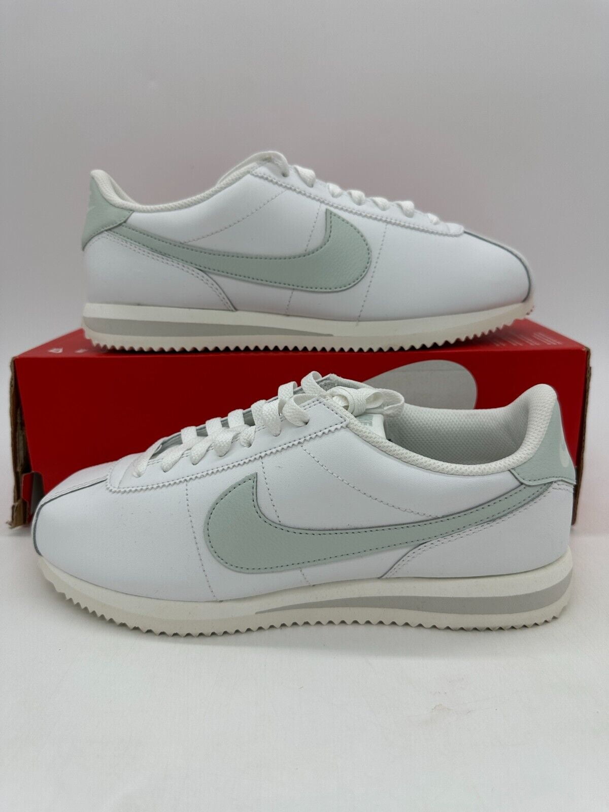 nike cortez mint