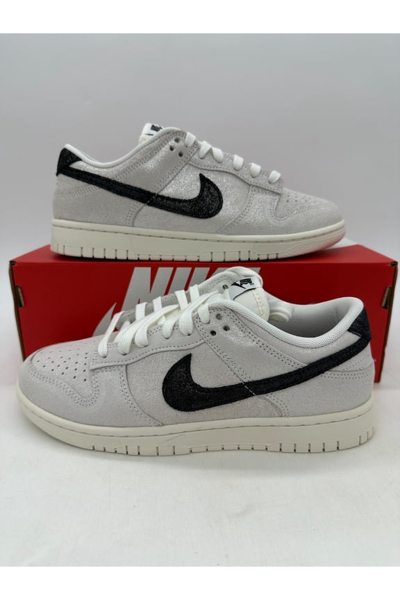 Dunk Low Women's Size 12 Men's size 10.5 White Athletic Shoes HQ3502 100