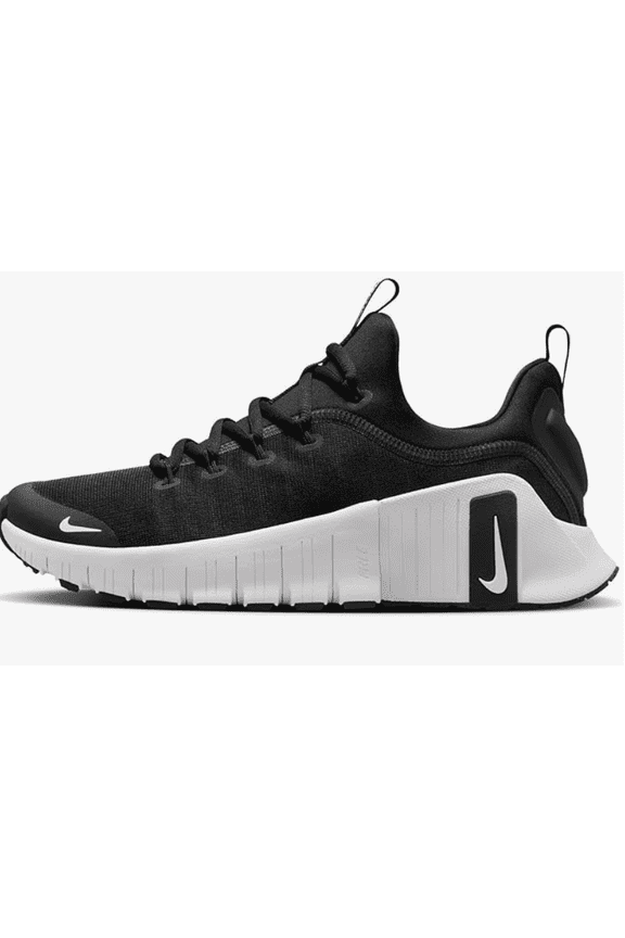 Free Metcon 6 Womens Shoes Size 7, Color: Black/White
