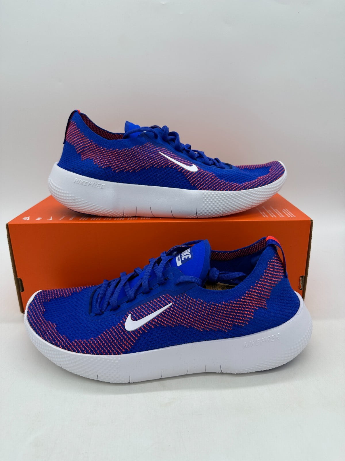 nike orange and blue running shoes