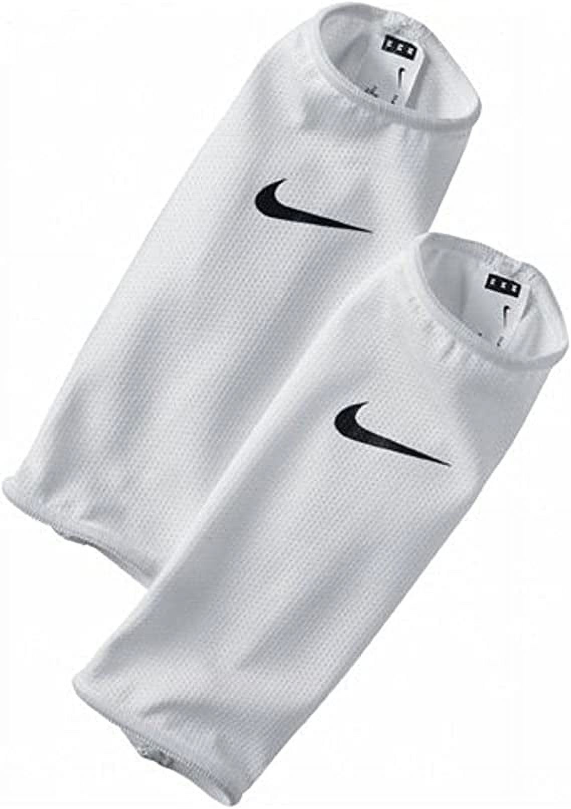 Nike Guard Lock Sleeve