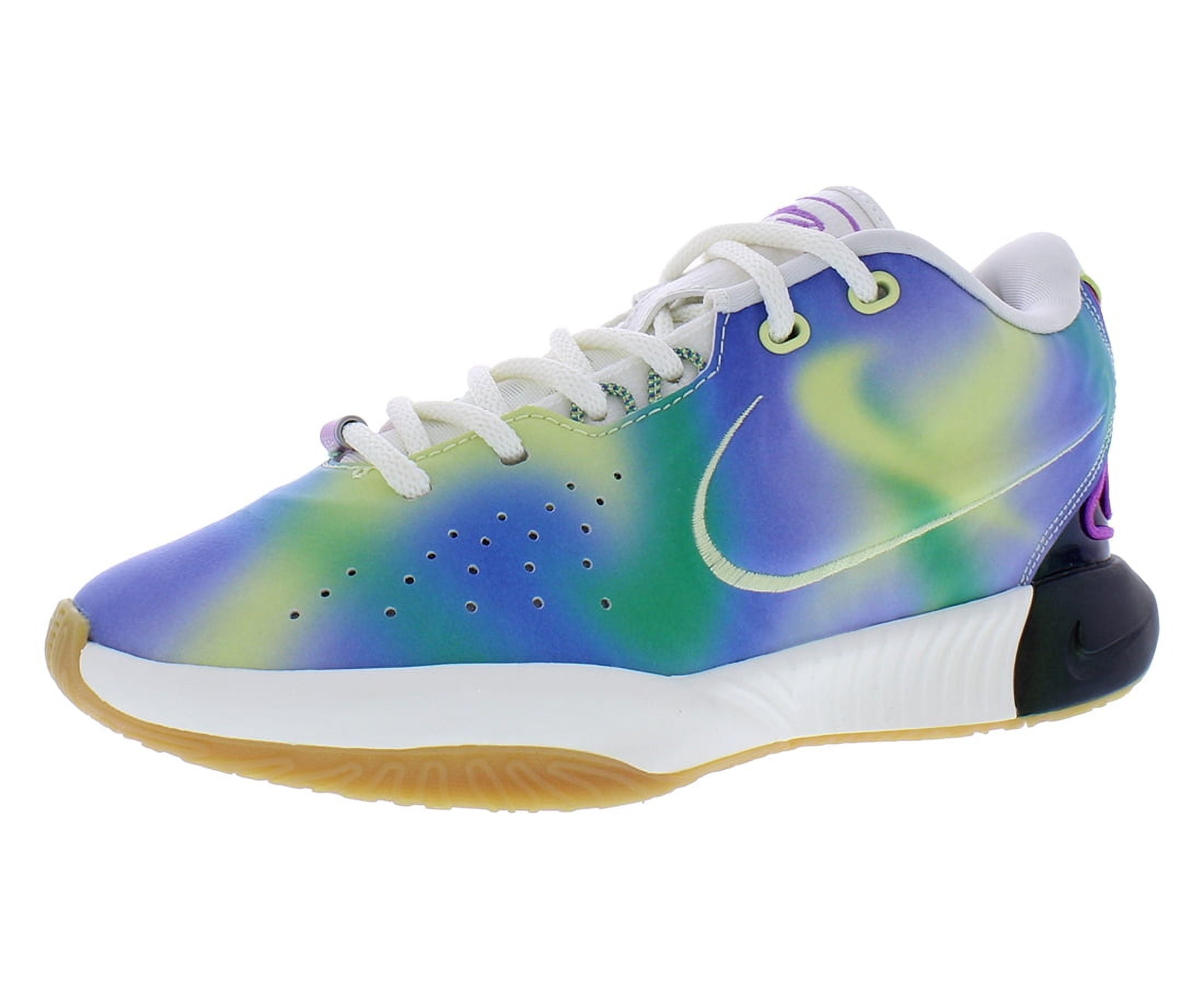 lebron james feet size