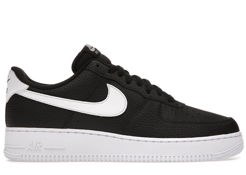 Nike Men's Air Force 1 '07 Shoes, White/Black, Size 10.5