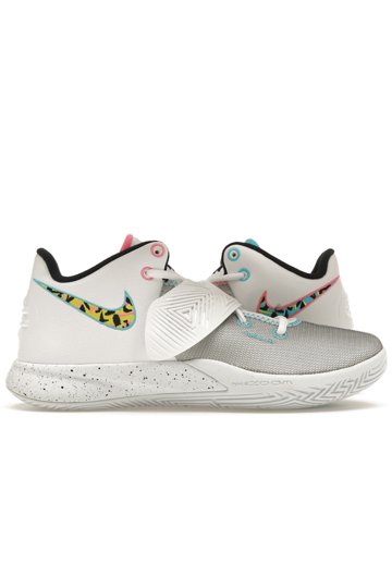 Nike Kyrie 3 display picture 2