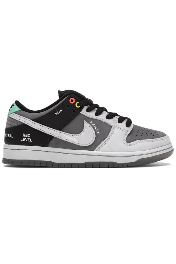 Men's SB Dunk Low VX1000 Skateboarding Shoes, from StockX