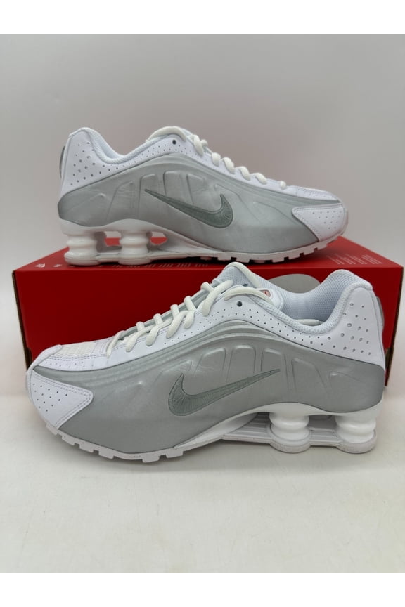 Shox R4 Youth Size 6.5 Women's Size 8 White Grey Athletic Shoes CW2626 101