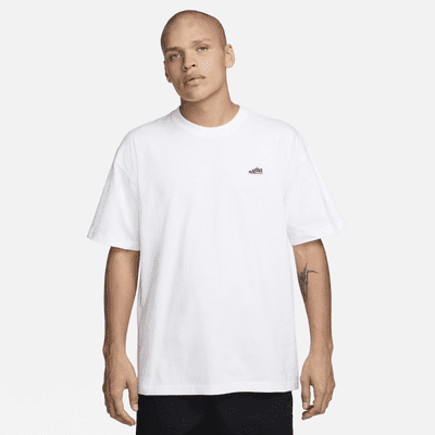 Nike Sportswear Men's T-Shirt Color: White Size: XXL