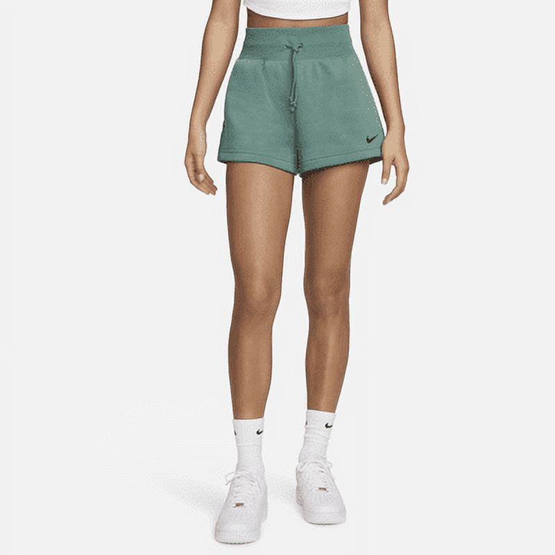 loose nike shorts women