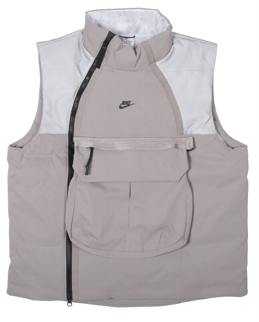 Nike Sportswear Therma-Fit Tech Pack Insulated Vest (DD6636-087) Mens Sz XL NWT Nike Sportswear Therma-Fit Tech Pack Insulated Vest (DD6636-087) Mens Sz XL NWT