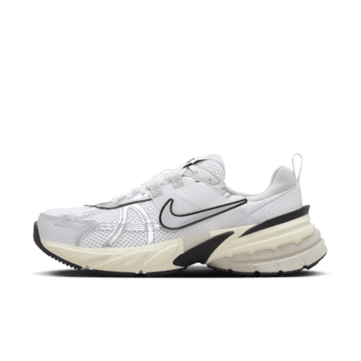 NIKE W V2K RUN　FD0736-100 FD0736-100] Womens Nike V2K Run 'Summit White Metallic