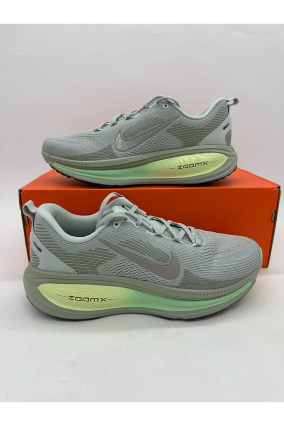 Vomero 18 Men's Size 7 Women's size 8.5 Grey Green Running Shoes HM6803 002