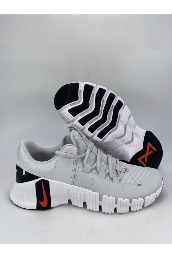 W Free Metcon 5 Photon Dust (DV3950 002) Women's Size 9