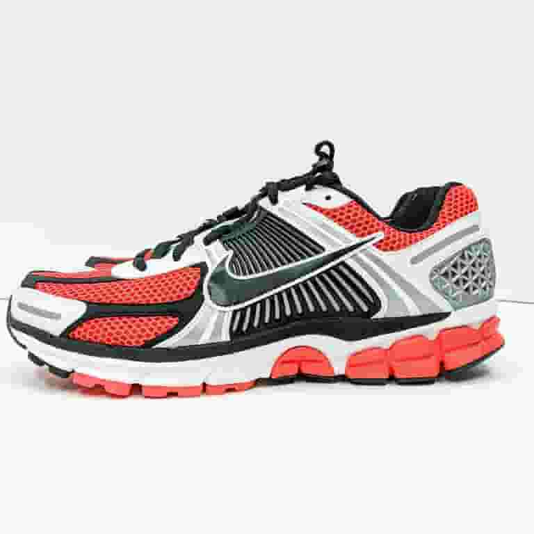 スニーカー Nike FW24 NIKE ZOOM VOMERO 5 SE (CZ8667 600) Nike Zoom Vomero 5 Se Mens Style : Cz8667 - Walmart.com
