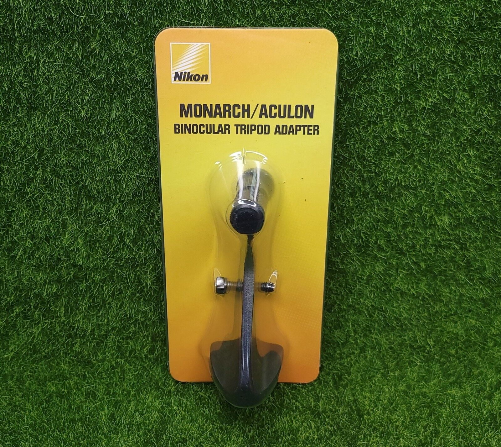 Nikon Tripod Adapter (for Binoculars with a 1/4"-20 Threaded Tripod Socket)