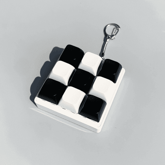 Nine-Key Fidget, Black White Keyboard Design Clicker, Finger Decompression Stress Calming Gadget, Portable Sensory Keycap for ADHD Adults