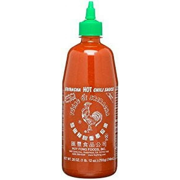 NineChef Bundle - Huy Fong Sriracha Chili Sauce 28 Ounce Bottle (Pack of 3) + 1 NineChef Spoon
