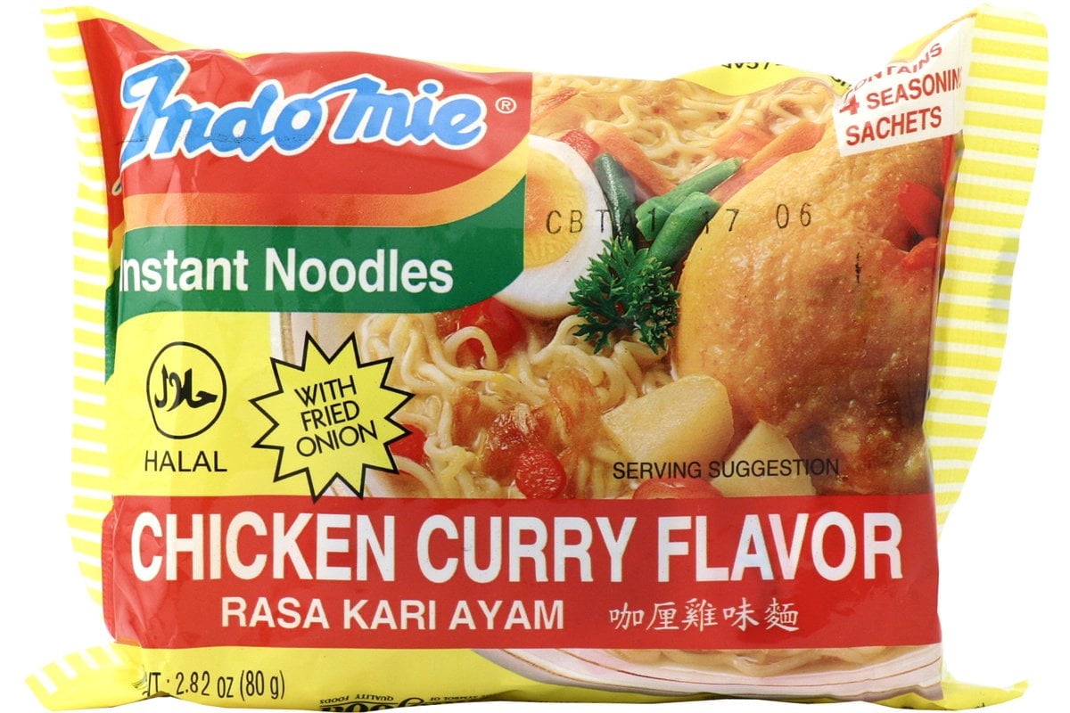 NineChef Set - Indomie Mi Goreng Instant Stir Fry Noodles, Halal Certified,Curry Chicken, Flavor,Pack 30 Plus NineChef Brand Golden Heart Ice Tea Coffee Long Handel Spoon