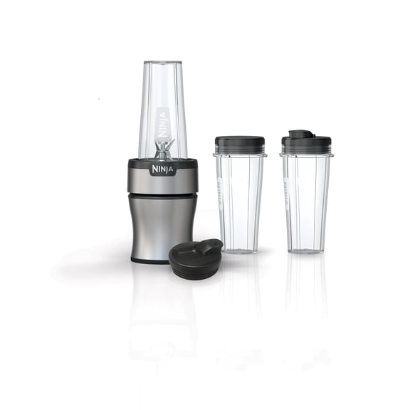 Ninja Nutri-Blender Plus Compact Personal Blender, 900-Peak-Watt Motor, Frozen Drinks, Smoothies, Sauces & More, (3) 20 oz. To-Go Cups, (2) Spout Lids & (1) Storage Lid, Dishwasher Safe, BN301 Silver