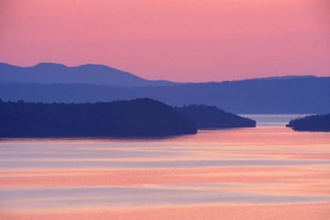 Nipigon Bay in Twilight Canvas Art - Jaynes Gallery DanitaDelimont (36 x 24)