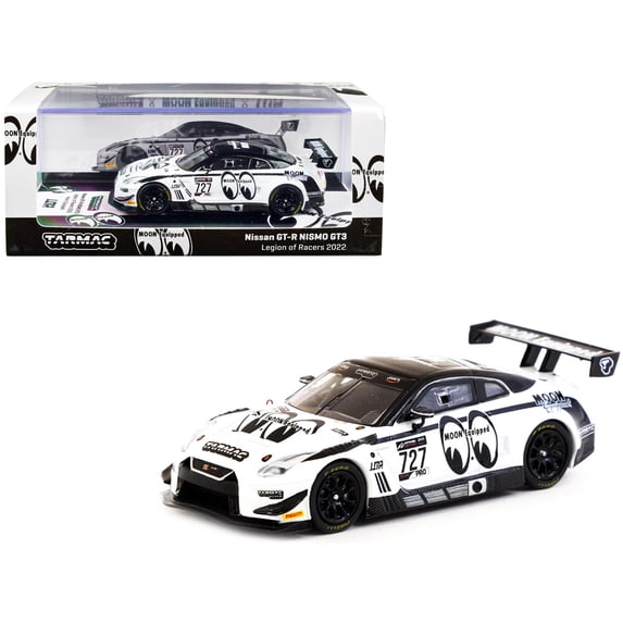 Nissan GT-R Nismo GT3 Diecast Model 1:64 scale White/Black