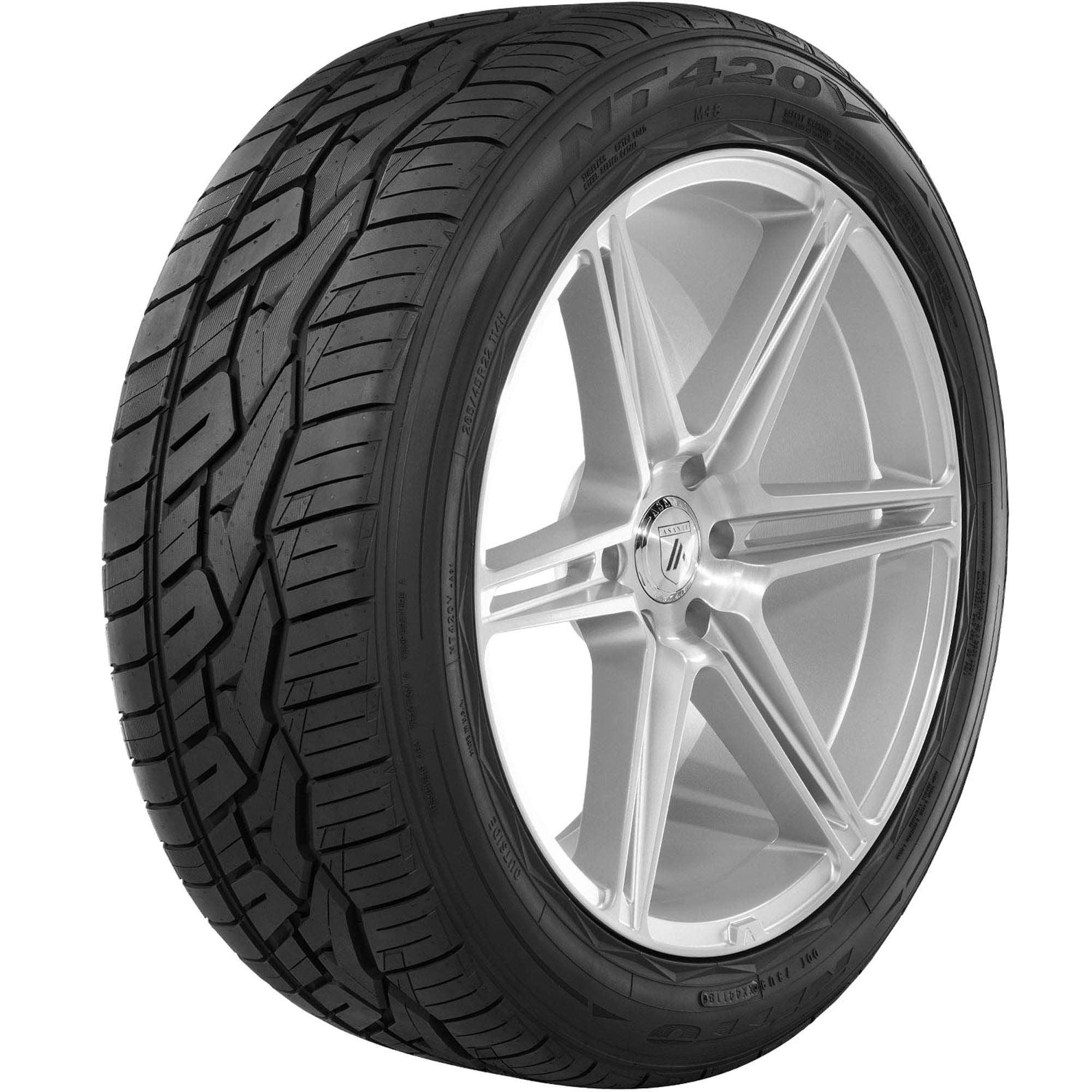 Nitto NT420V All Season 265/40R22 106V XL Light Truck Tire