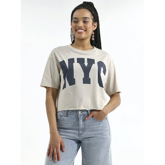 No Boundaries Boxy Cropped Graphic Tee with Short Sleeves, Women's