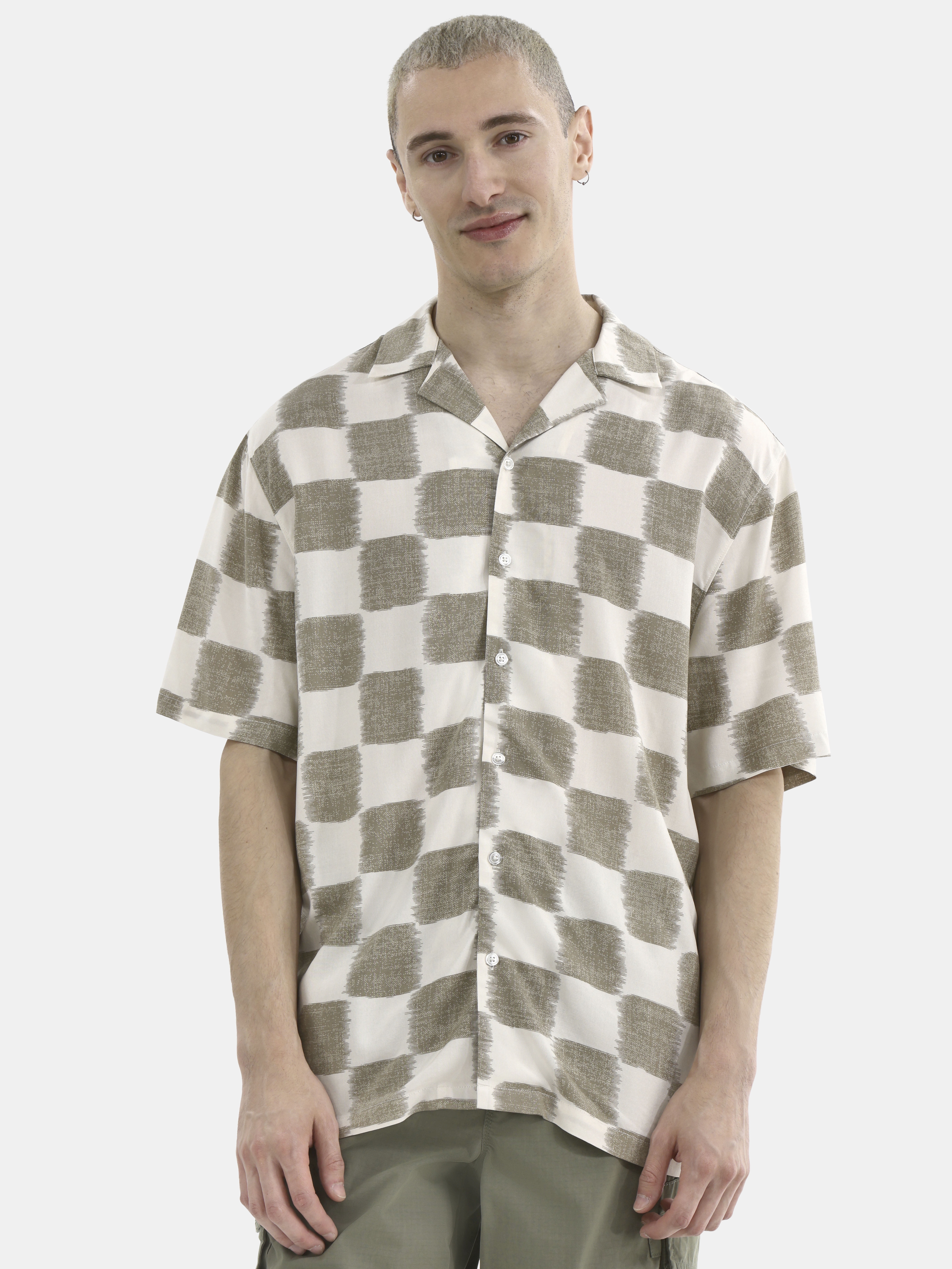 No Boundaries Men's & Big Men's Rayon Printed Button Up Short Sleeve Resort Shirt , Sizes XS-5XL