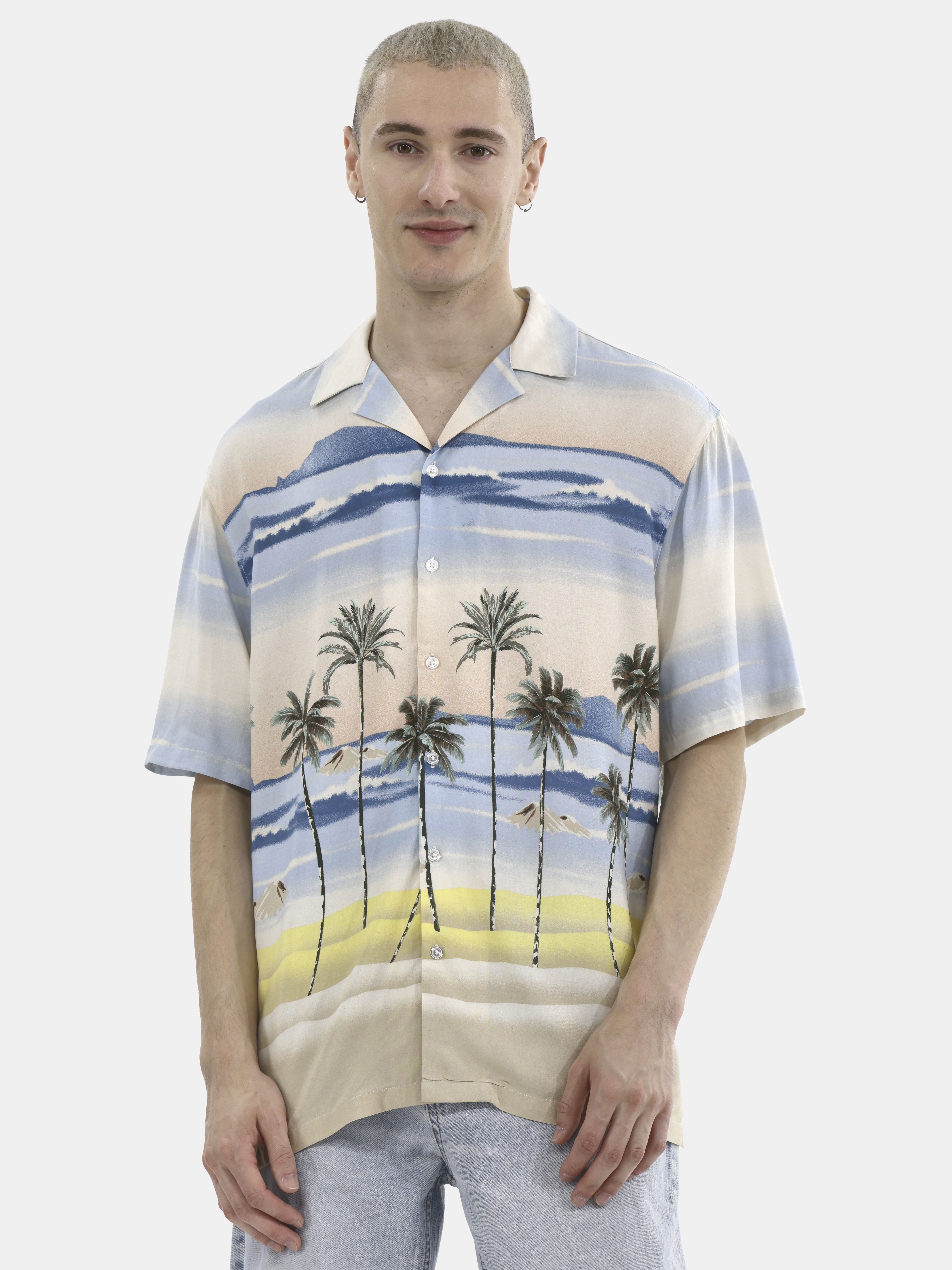 No Boundaries Men's & Big Men's Rayon Printed Button Up Short Sleeve Resort Shirt , Sizes XS-5XL