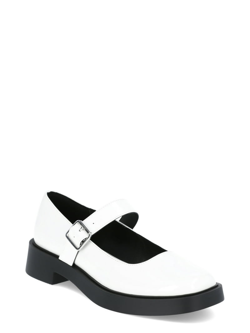 No Boundaries Women's Chunky Mary Jane Shoes with Buckle Strap