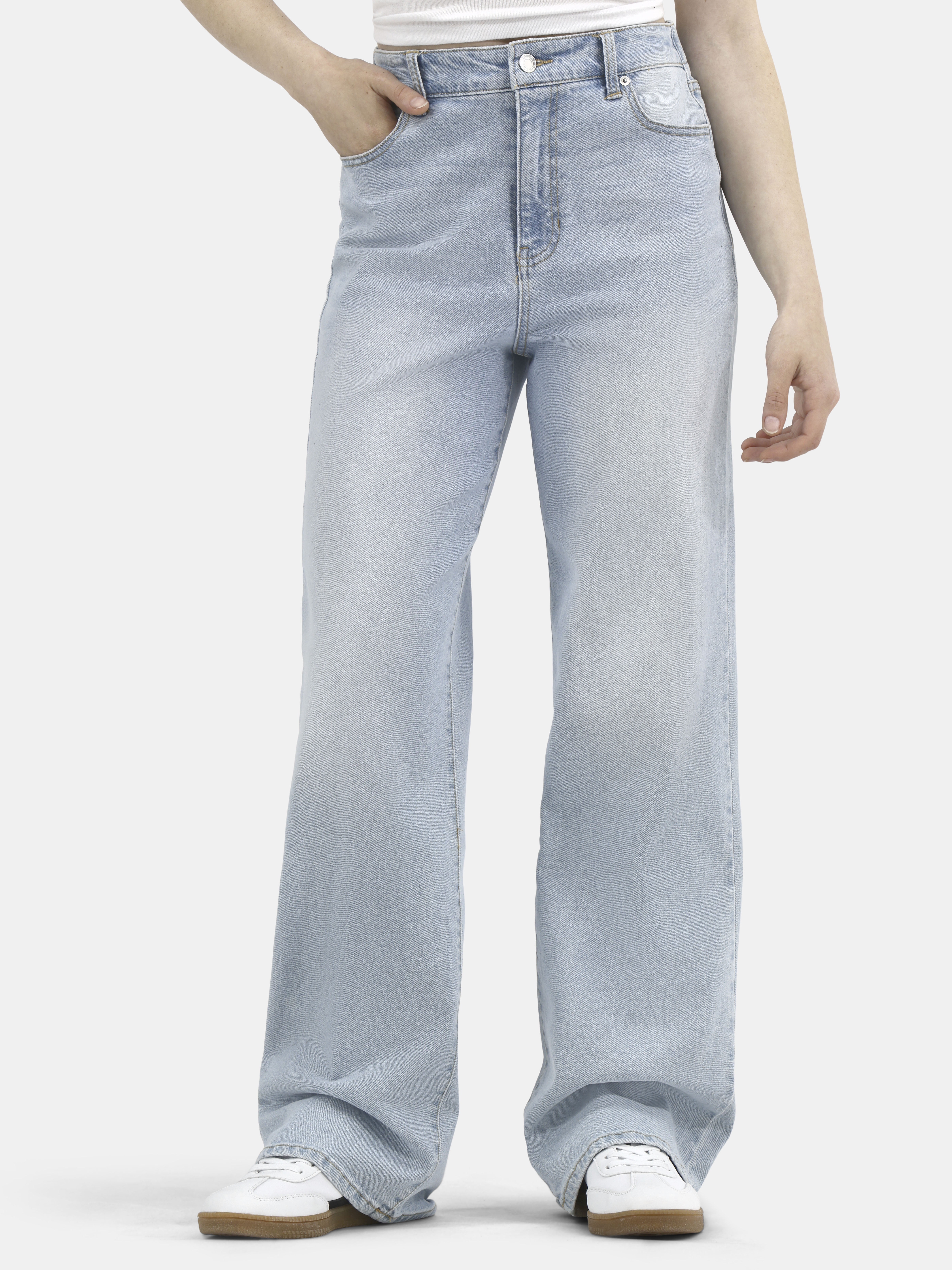No Boundaries High Rise Baggy Wide Leg Jeans, 30'' Inseam No Boundaries High Rise Baggy Wide Leg Jeans, 30'' Inseam
