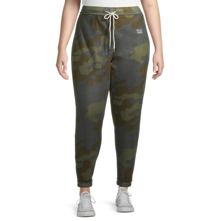 No Boundaries Juniors Plus Size Camo Good Vibes Brushed Fleece