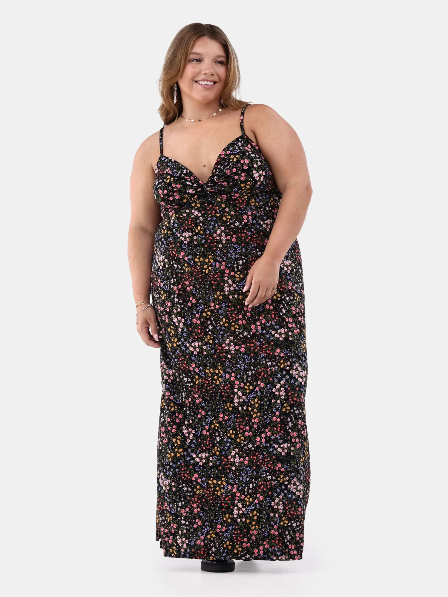 No Boundaries Twist Maxi Dress, Women's and Women's Plus - Walmart.com