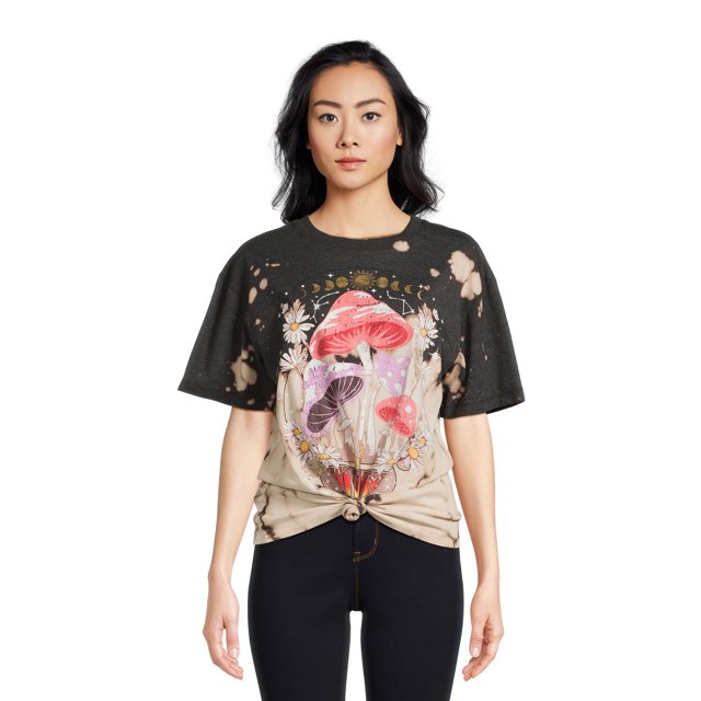 No Boundaries Juniors and Juniors Plus Tie Dye Graphic Boyfriend Tee