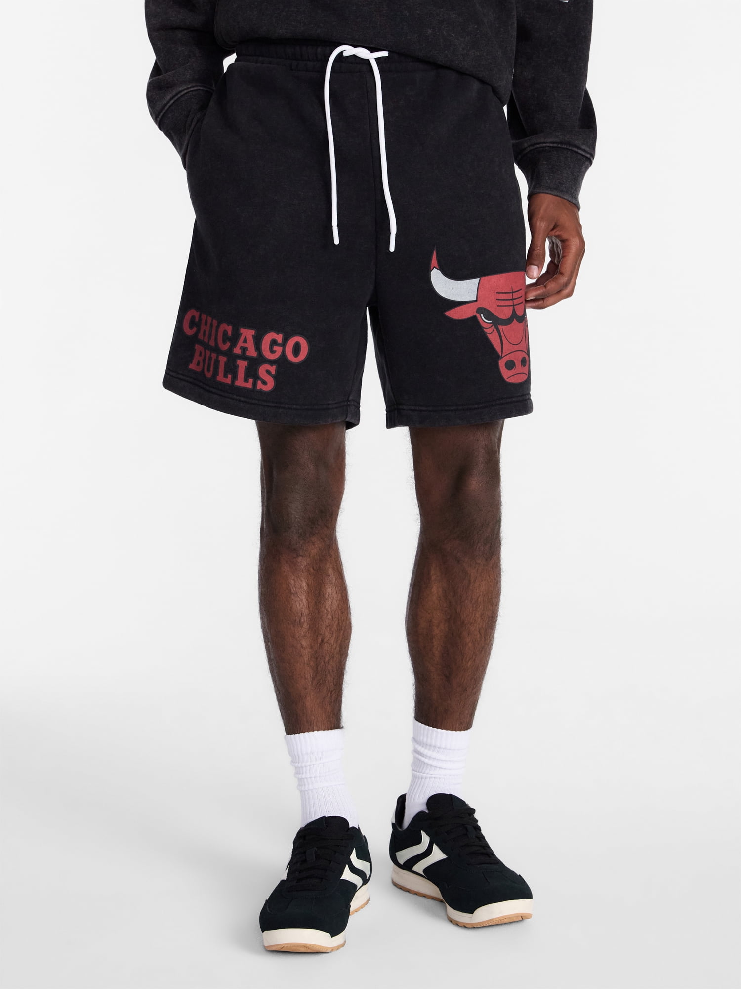 NBA, Men's & Big Men's Graphic Fleece Shorts, Chicago Bulls, Sizes XS-3XL