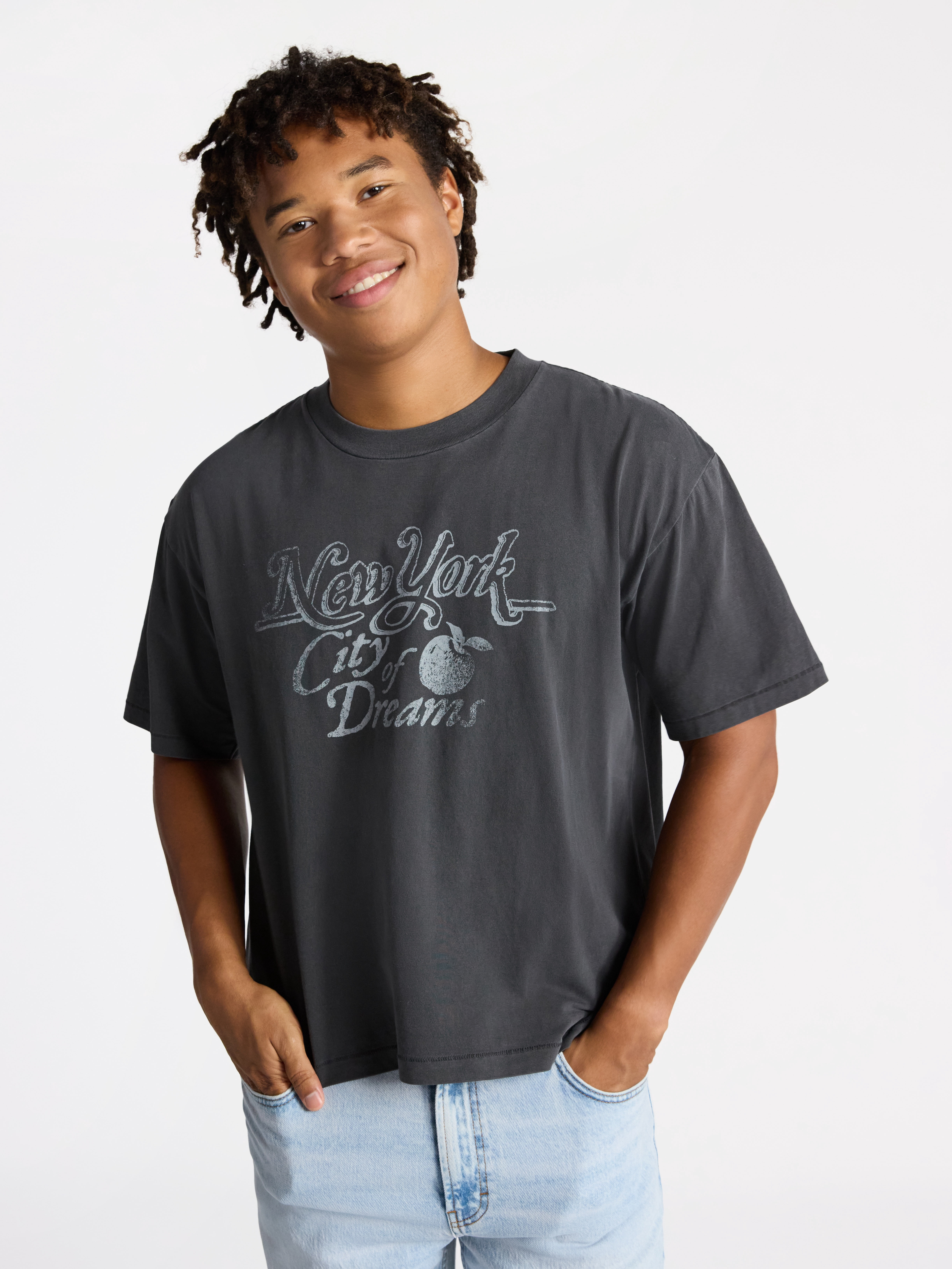 No Boundaries Men's & Big Men's New York City Graphic T-Shirt, Oversized Boxy Fit, Cropped Length, XS-5XL