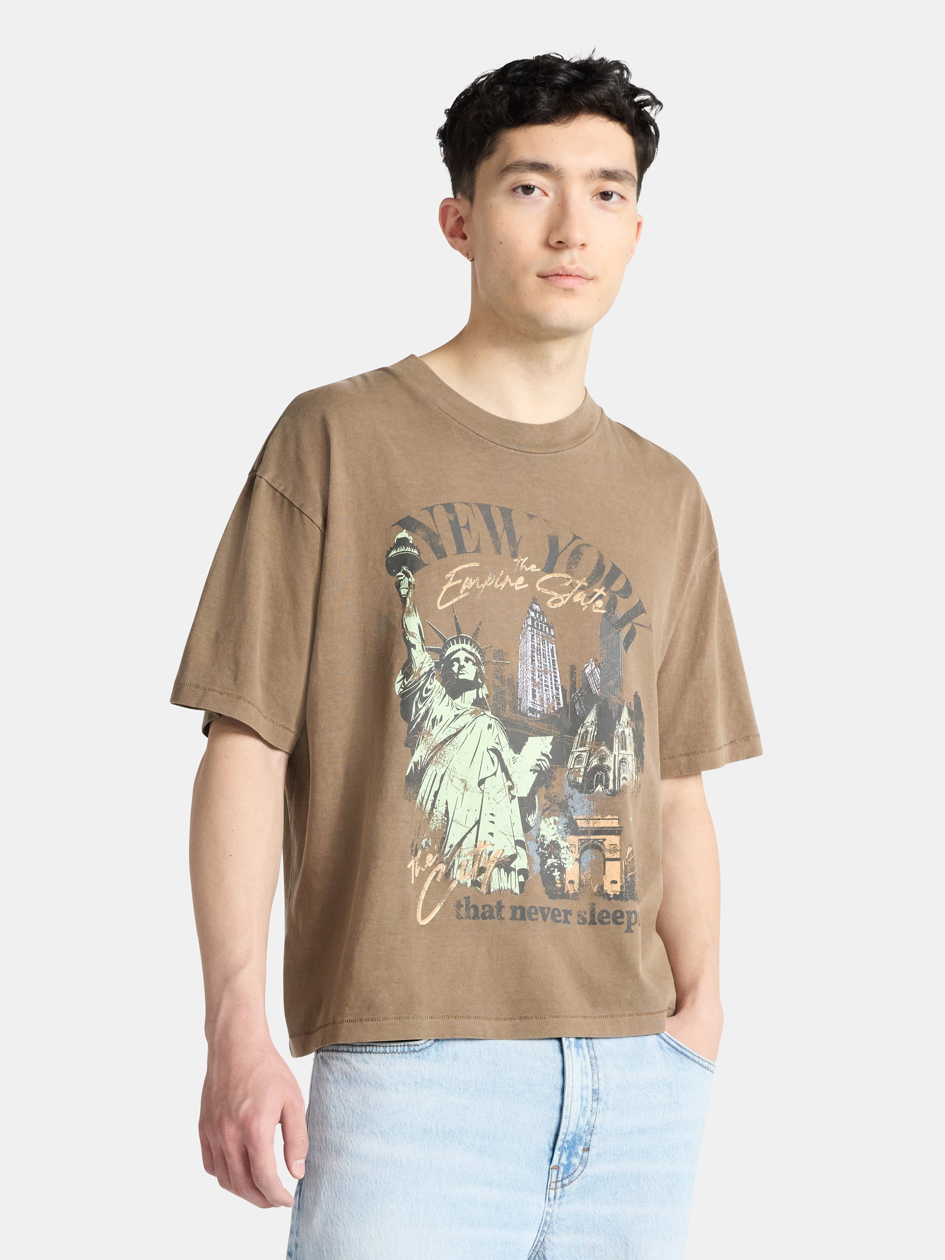 No Boundaries Oversized Boxy Fit Cropped Length New York City Graphic Tee Shirt, Men's & Big Men's, XS-5XL