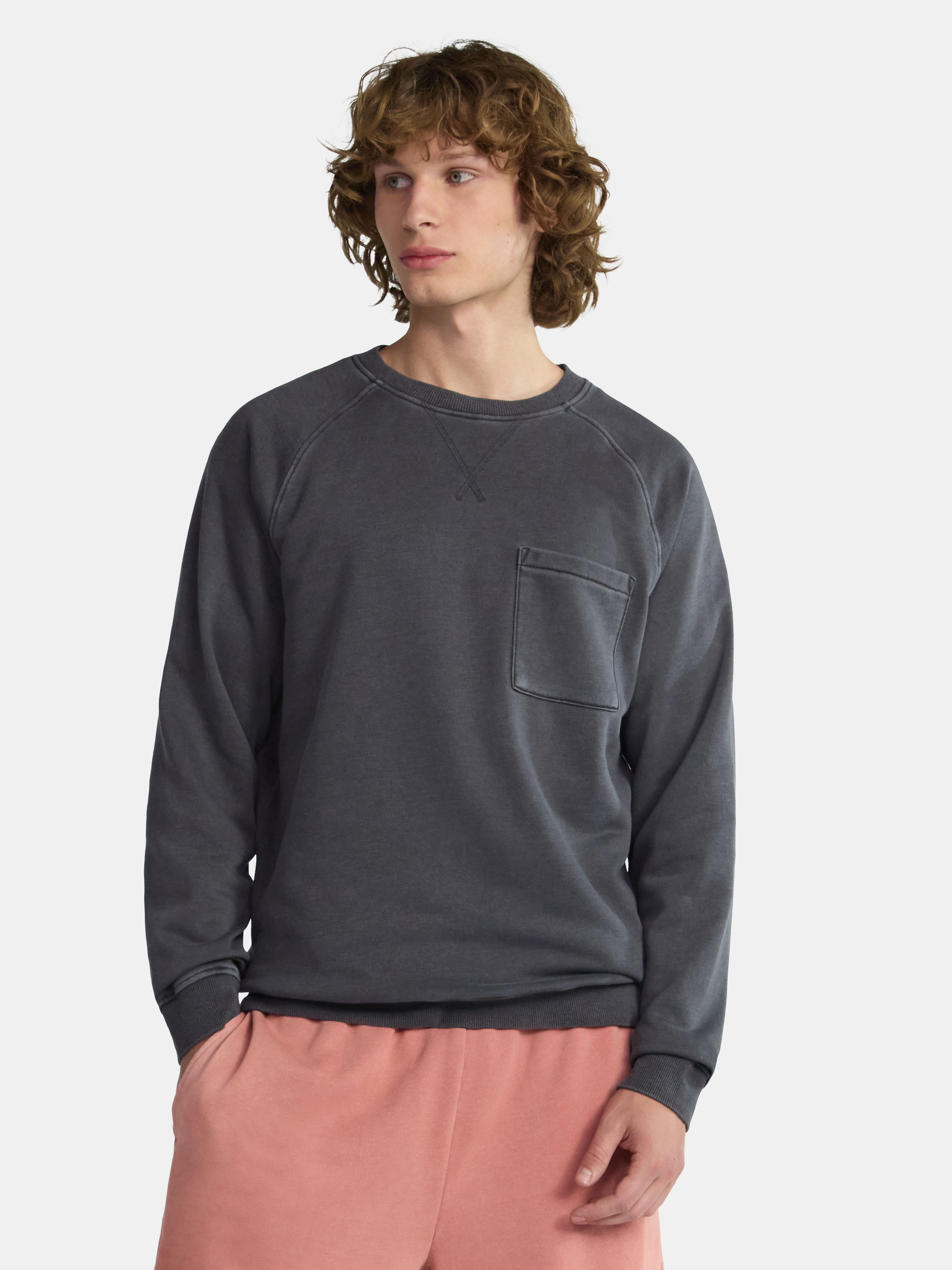 No Boundaries Oversized Crewneck Sweatshirt with Long Sleeves, Men's & Big Men's