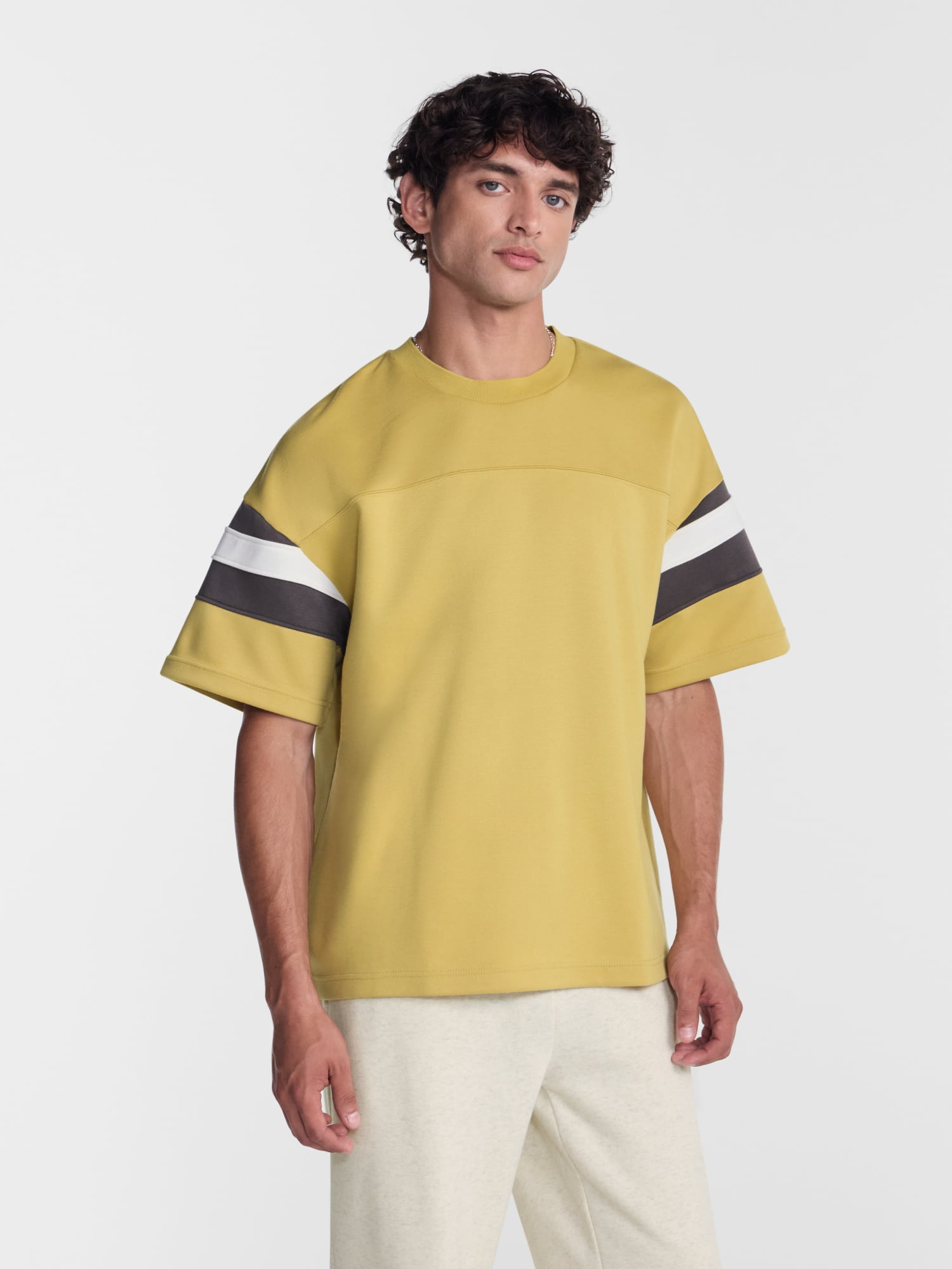 No Boundaries Sporty Color Block Tee with Short Sleeves, Men's & Big Men's XS-5XB