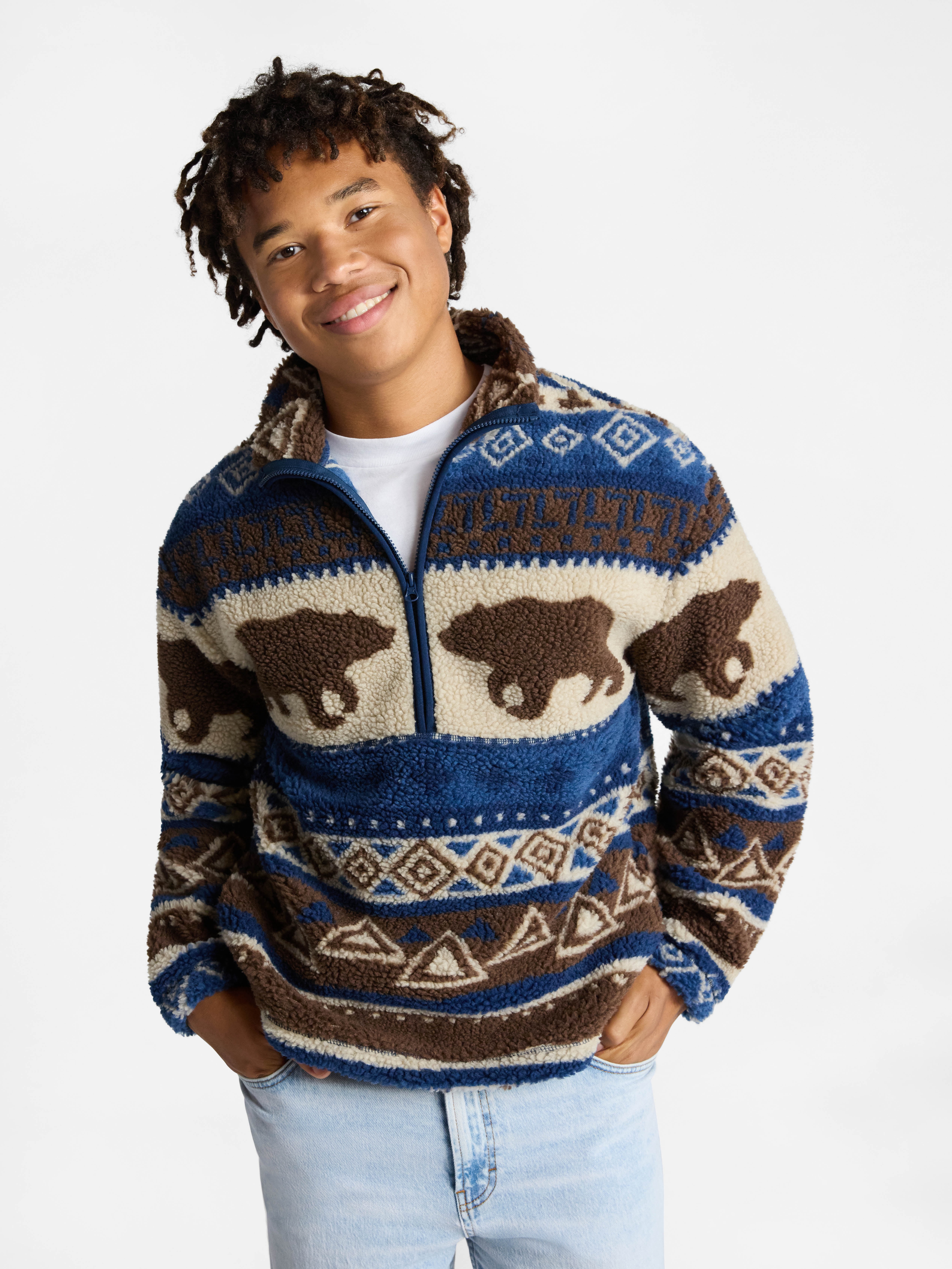 No Boundaries High Pile Fleece Pullover with Long Sleeves, Men's XS-4XL