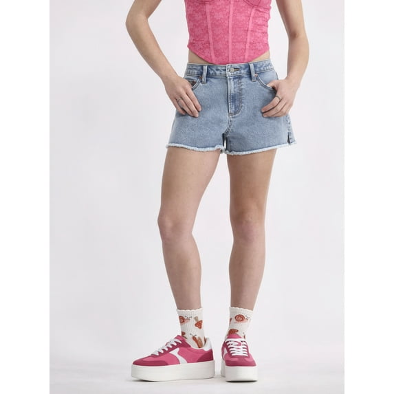 No Boundaries Mid Rise Frayed Hem Denim Shorts, Women's