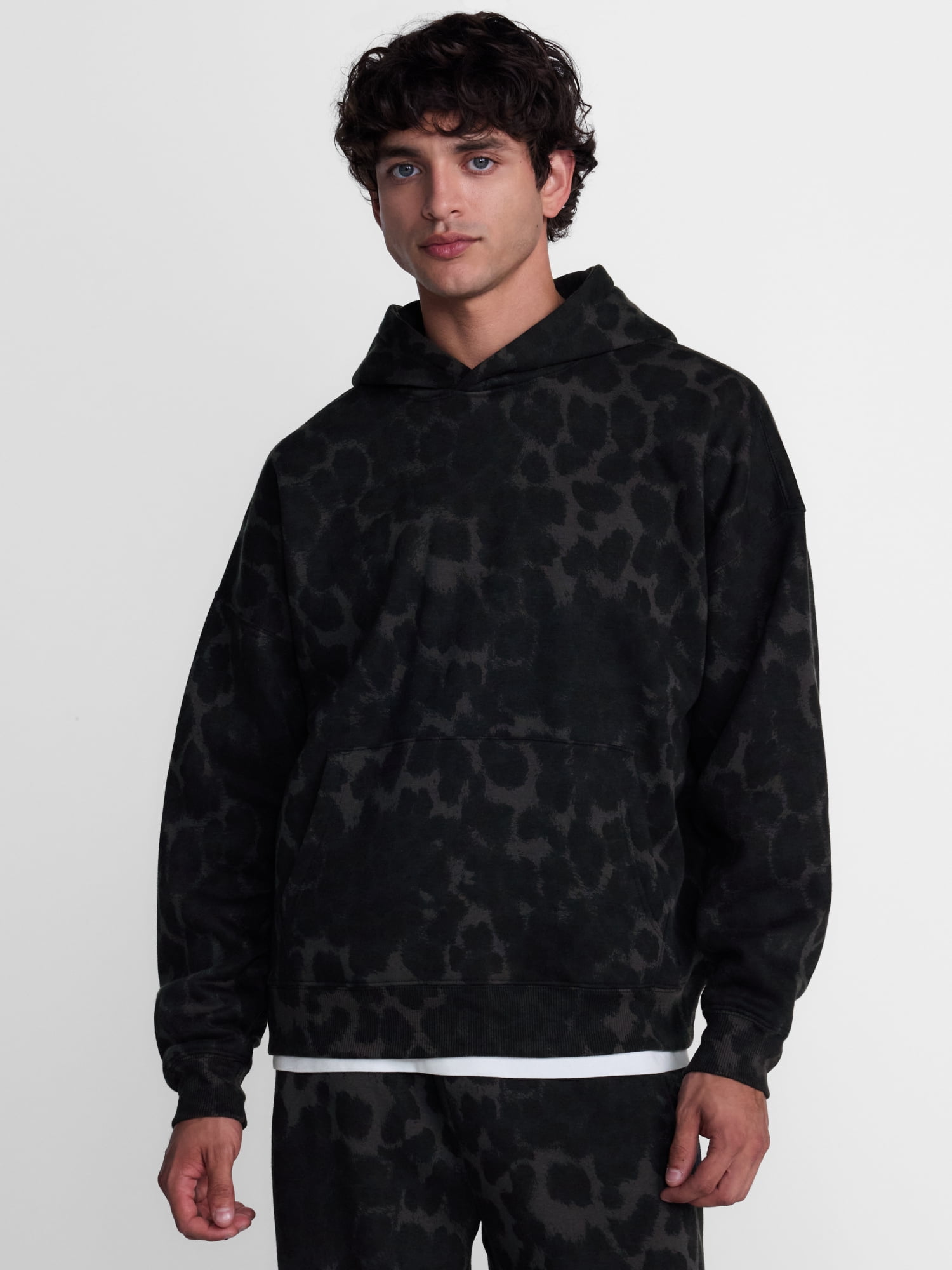 No Boundaries Boxy Fit Oversized Fleece Hoodie with Long Sleeves, Men's XS-4XLT