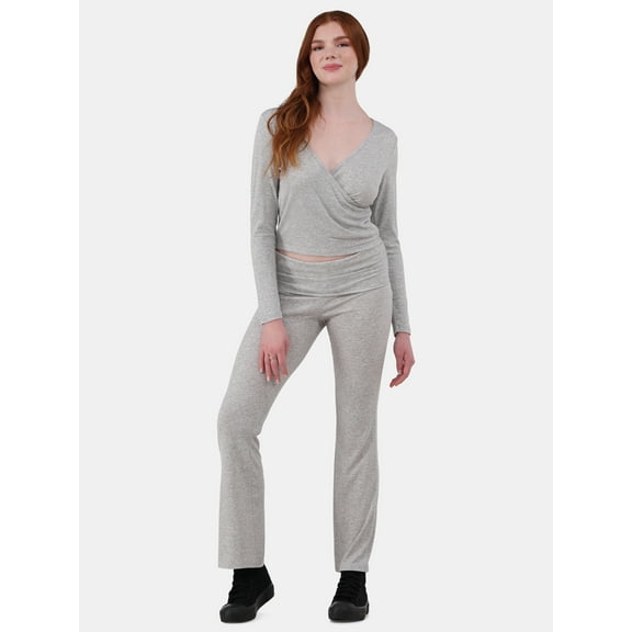 No Boundaries Ribbed Top and Flare Pants Pajama Set, 2-Piece, Women’s and Women’s Plus