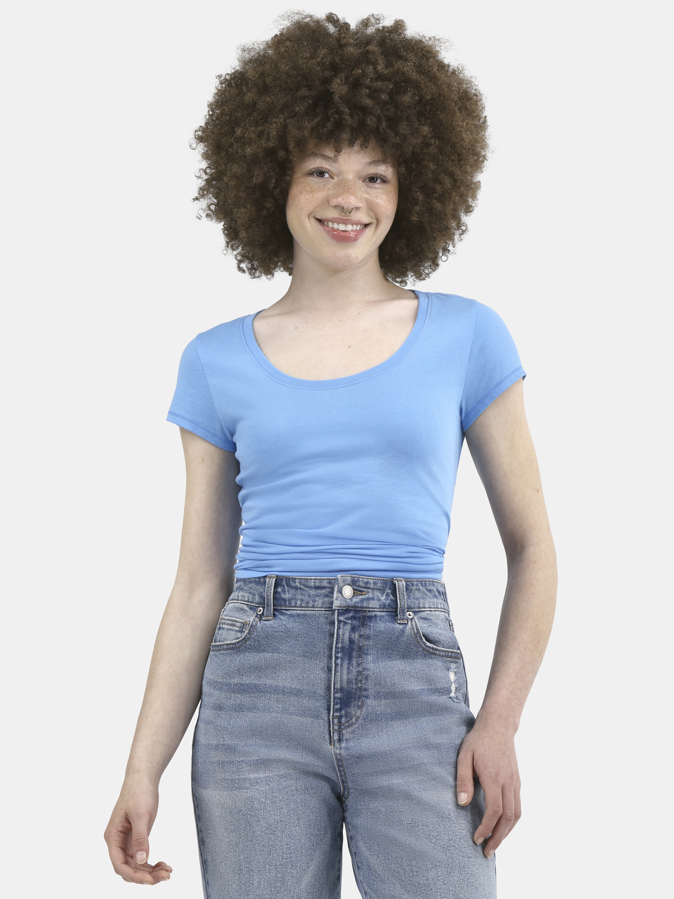 No Boundaries Scoop Neck Tee with Short Sleeves, Women's