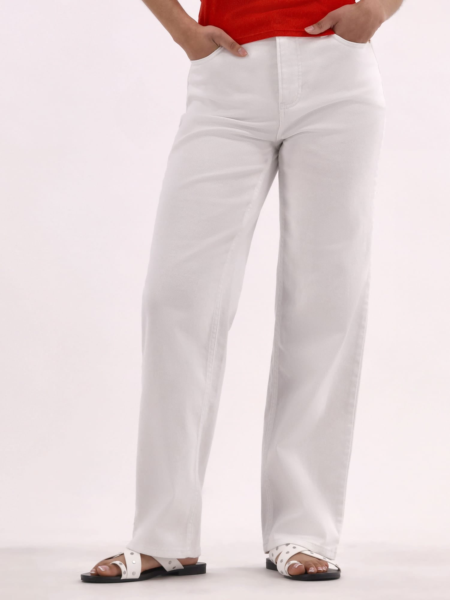 No Boundaries Women's Plus High-Rise Straight Leg Jeans, 30” and 32" Inseam, Sizes 00-24W