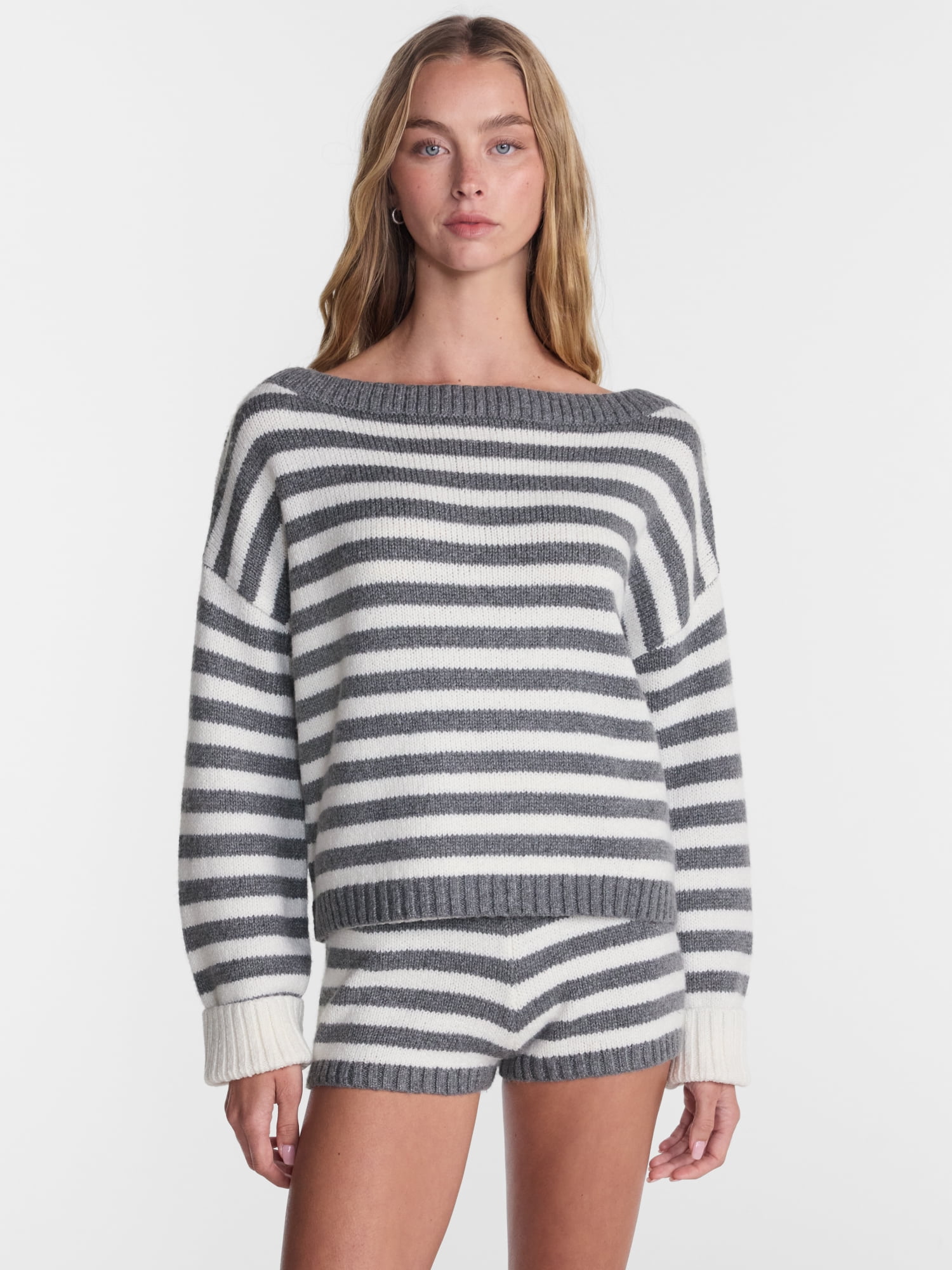 No Boundaries Sweater and Shorts Set, 2 Piece, Women's XXS-XXL