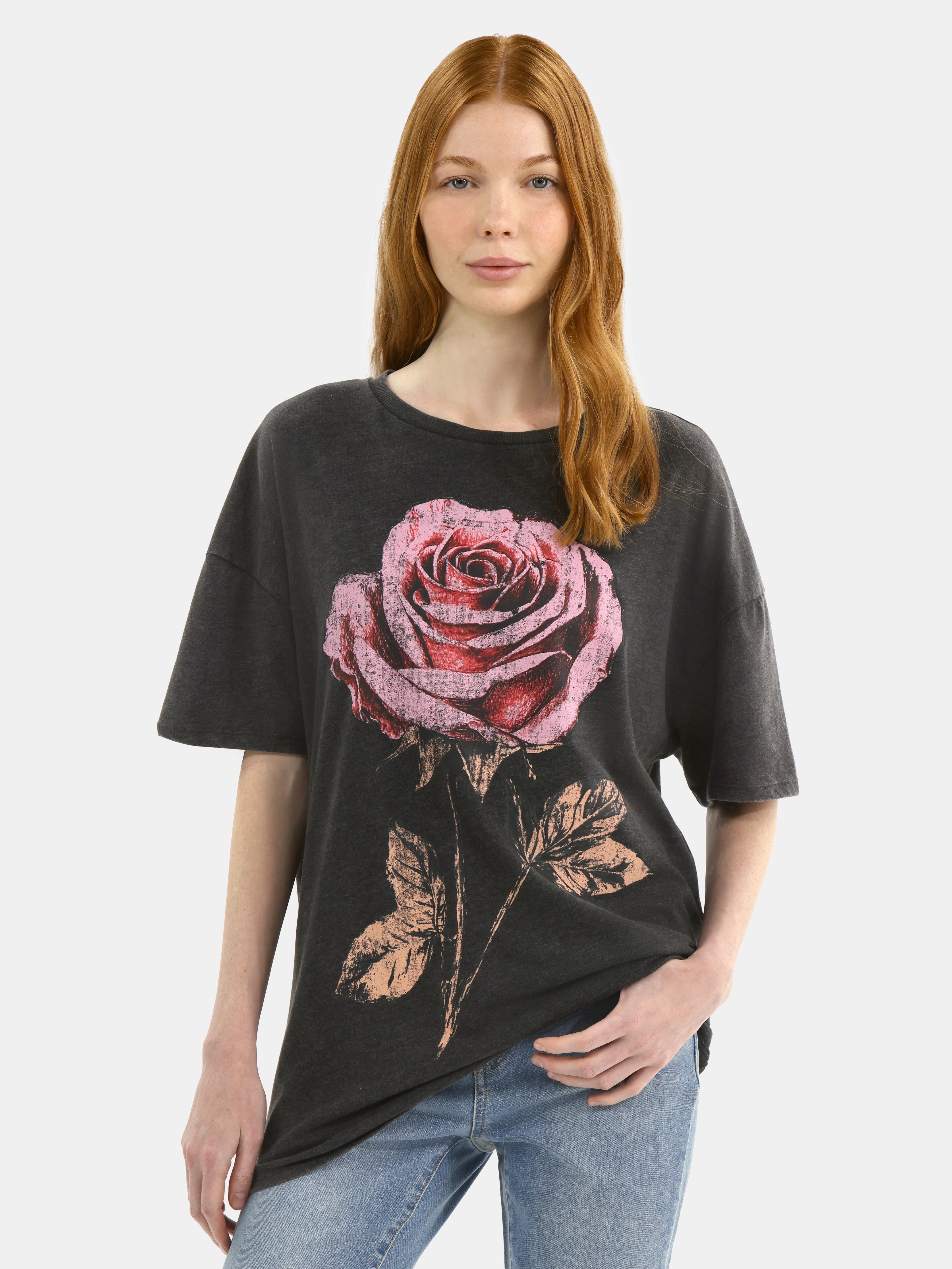 No Boundaries Washed Graphic Boyfriend Tee, Women's