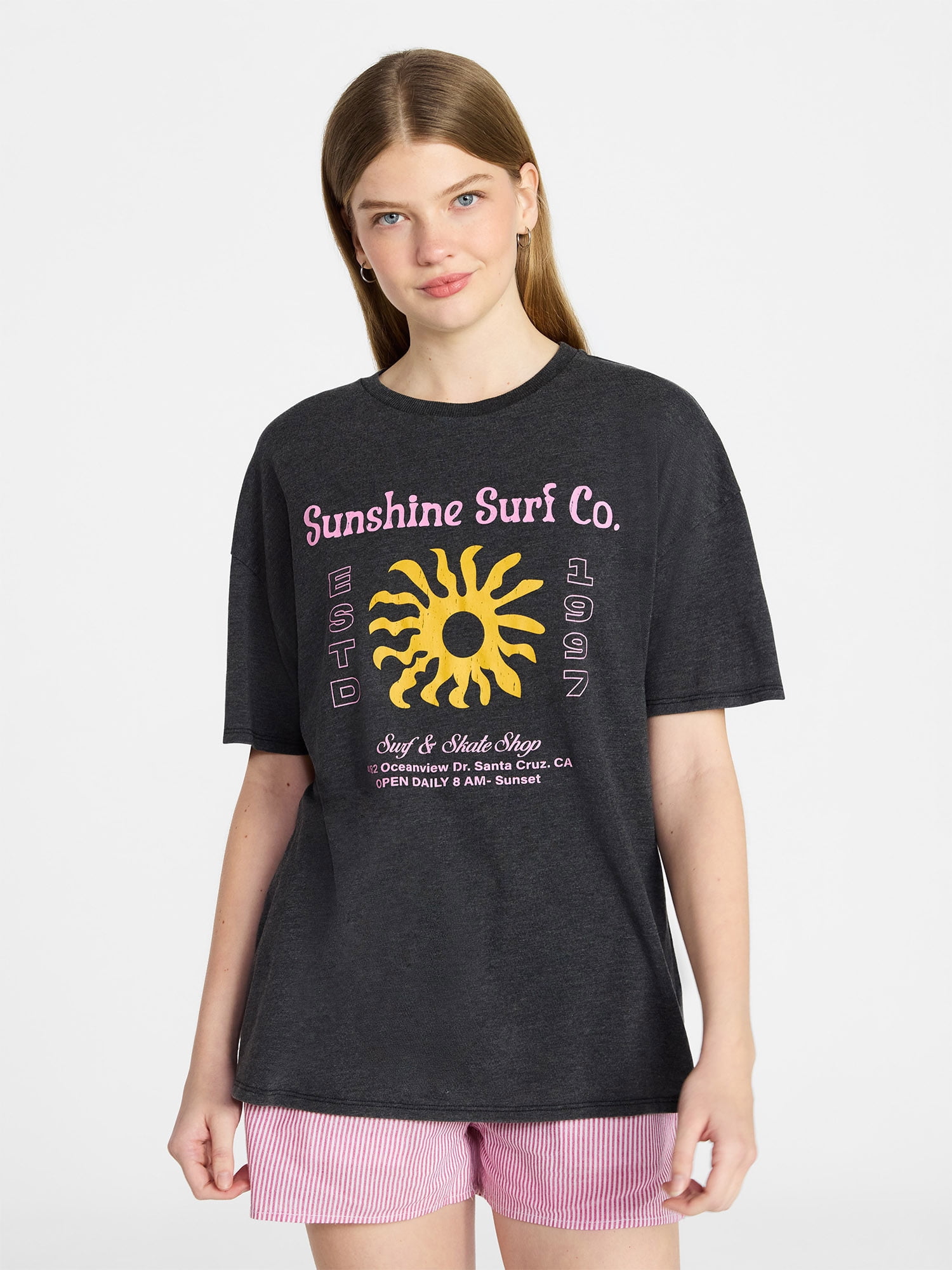 No Boundaries Graphic Oversized Boyfriend Tee, Women's XXS-XXL